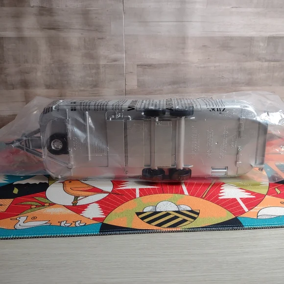 The Accountant 2 Movie Airstream RV Popcorn Bucket AMC Theaters Exclusive NEW - Picture 9 of 10